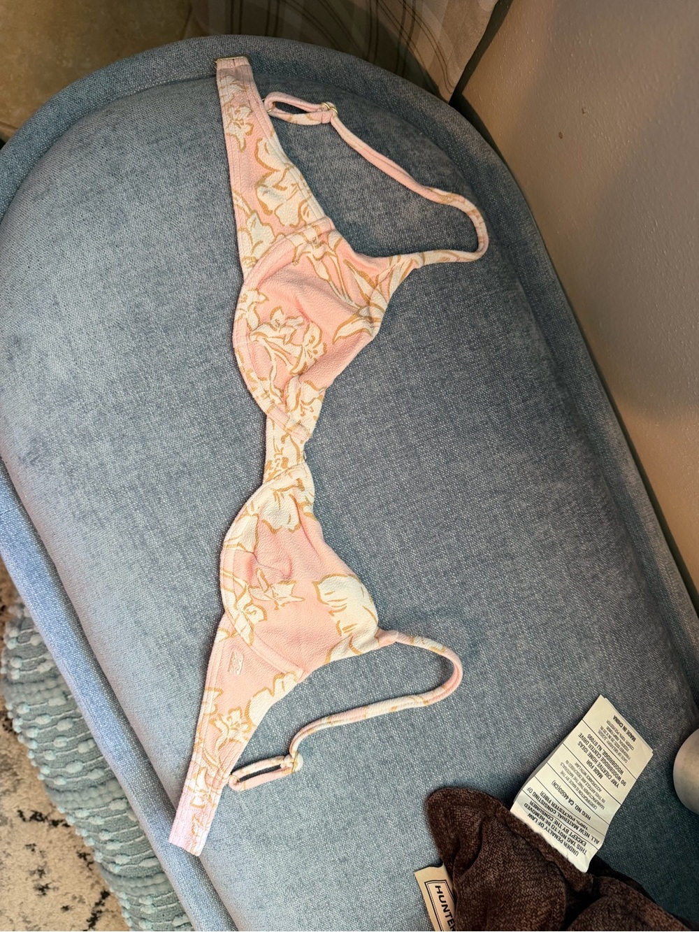 Billabong Pink Floral Underwire Bikini Top with Cream Accents, S